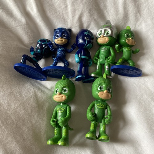 Masks toy figures bundle - figures,