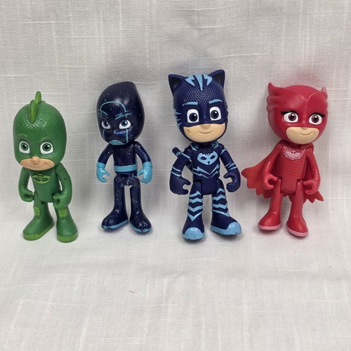 Masks figure lot 4 - masks,