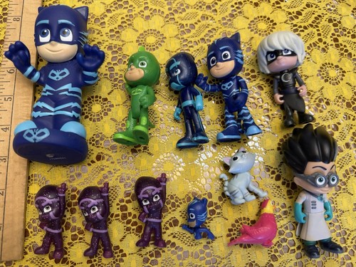 Masks figure lot 12pc - lot,