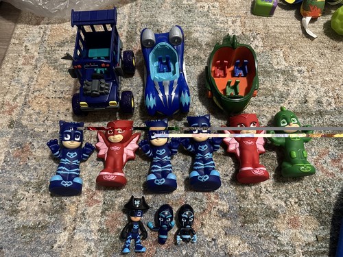 Masks toys lot - pj,