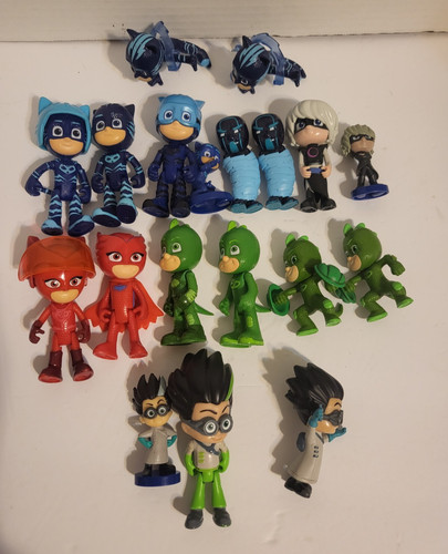 Lot masks figures - lot, 19