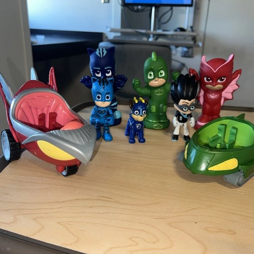 Masks toy figures and - masks,