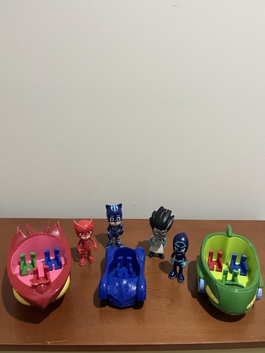 Masks lot figures - figures, with
