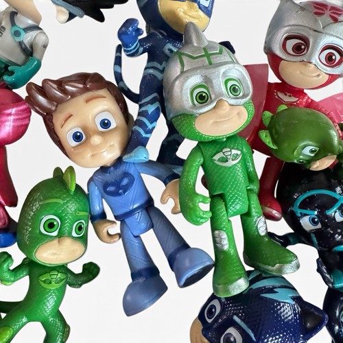 Masks bundle toy figures - masks,
