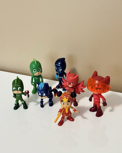 Masks figure lot - masks, 7